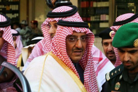 Саудын Арабт эргэлт хийхийг завдсан хааны гэр бүлийн гурван гишүүнийг баривчилжээ
