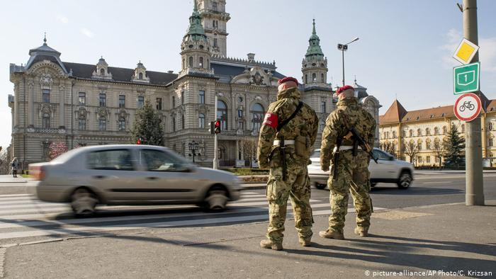 Унгарын парламент В.Орбаны эрх мэдлийг өргөжүүлэх хуулийн төслийг баталлаа