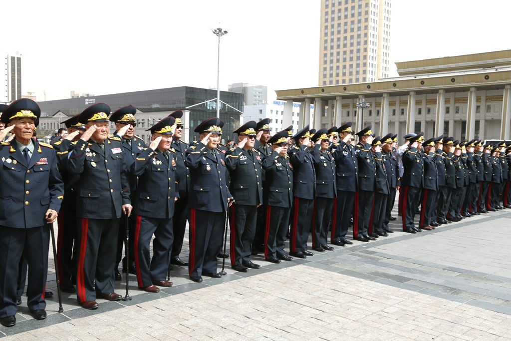 Монгол Улсад генерал цол бий болсны 76 жилийн ойн өдөр тохиож байна