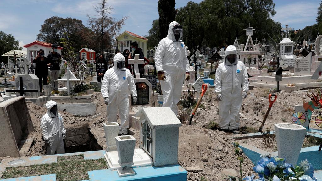 Мексикт нэг хоногийн дотор коронавирусний халдварын улмаас 741 хүн нас барлаа