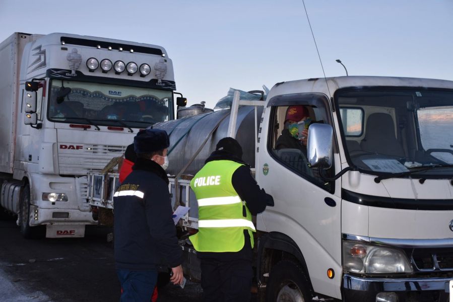 Товчоодоор 1264 тээврийн хэрэгслээр 4085 зорчигч хотоос гарсан байна.