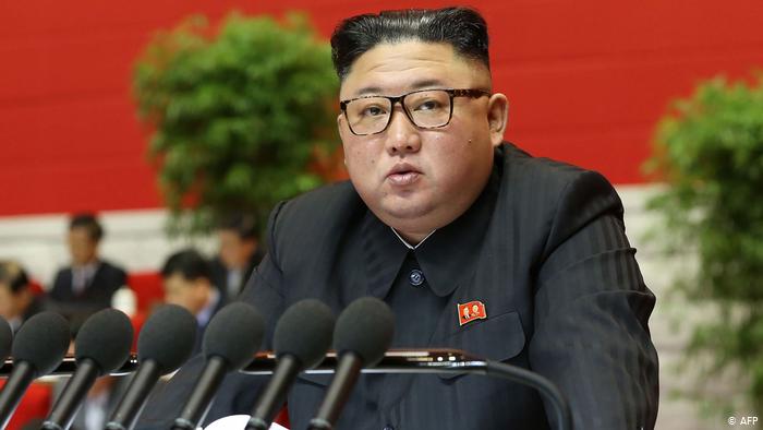 Хойд Солонгос Ким Жон Уны албан тушаалыг зөв бичихийг анхаарууллаа