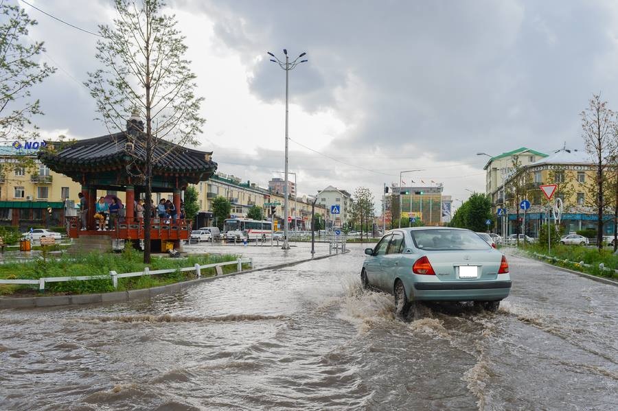 Үерийн аюулаас сэрэмжтэй байхыг анхааруулж байна