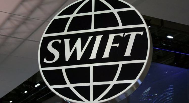 Барууны орнууд Оросын банкуудыг SWIFT-ээс хасахаар тохиролцжээ