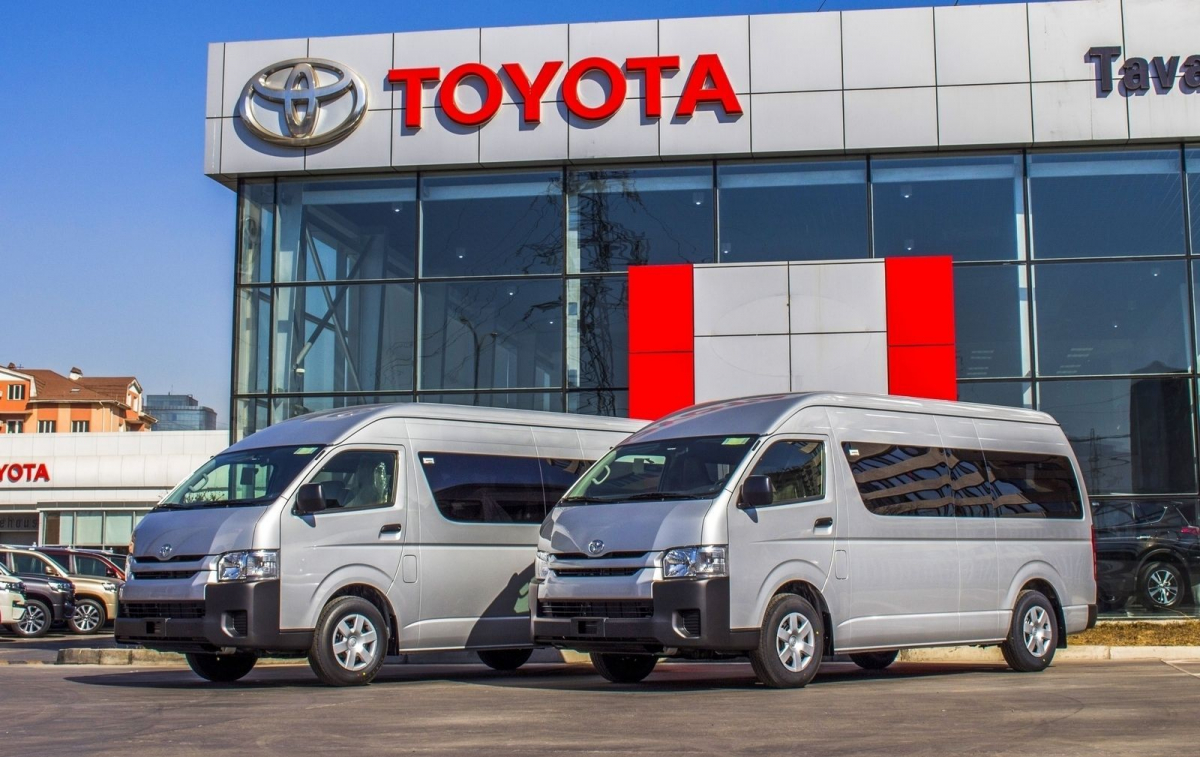 Зорчигч тээврийн зориулалттай “ТОЁОТА” HIACE АВТОМАШИН НЭМГ-т гардуулна