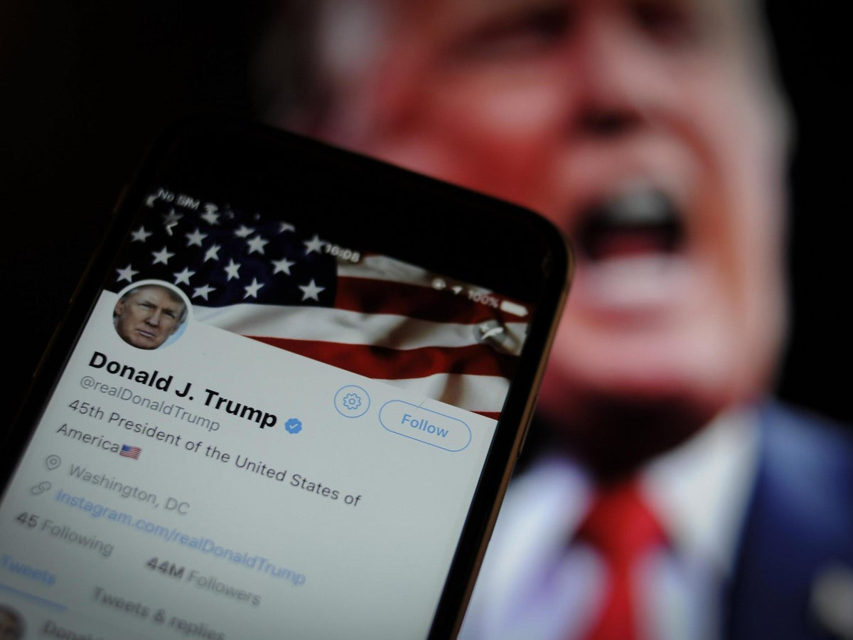 Хакер Трампын Твиттер хаягийн нууц үгийг тайлжээ