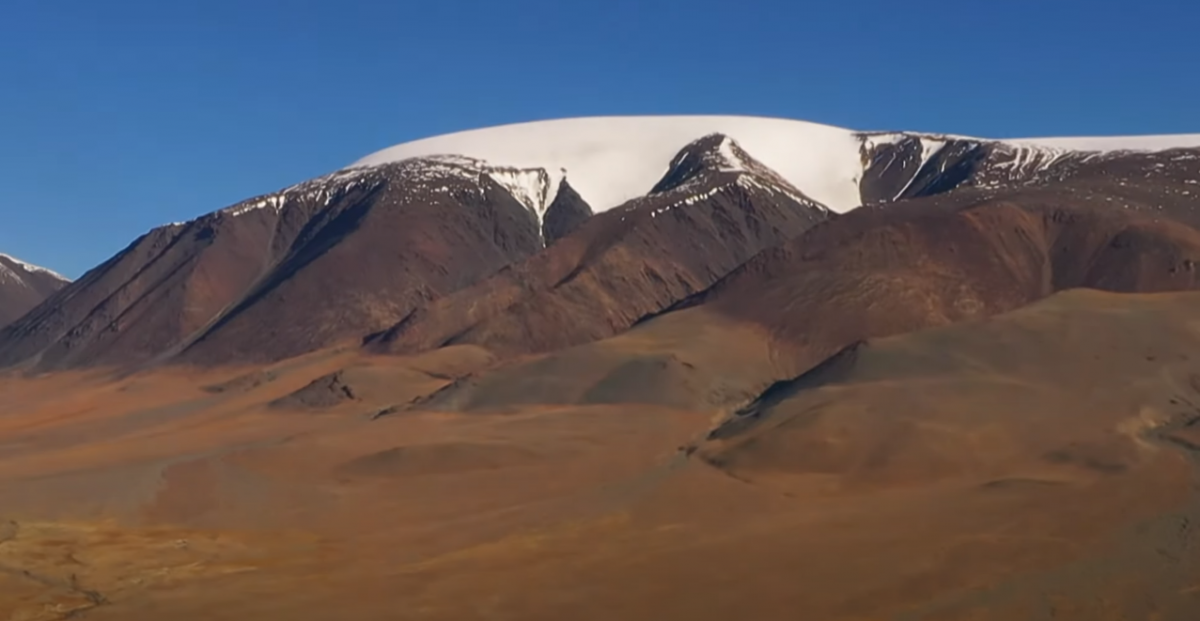 ''Аяллын тойрог'' Алтайн уулс Адидасын олдворын мөрөөр /Монголын баруун хязгаарт/