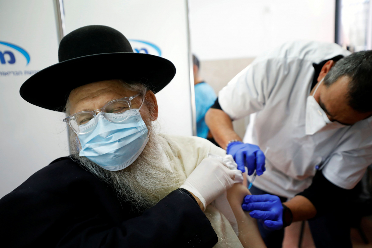 Коронавирусний эсрэг вакцинжуулалтын аяныг Израиль улс манлайлж байна.