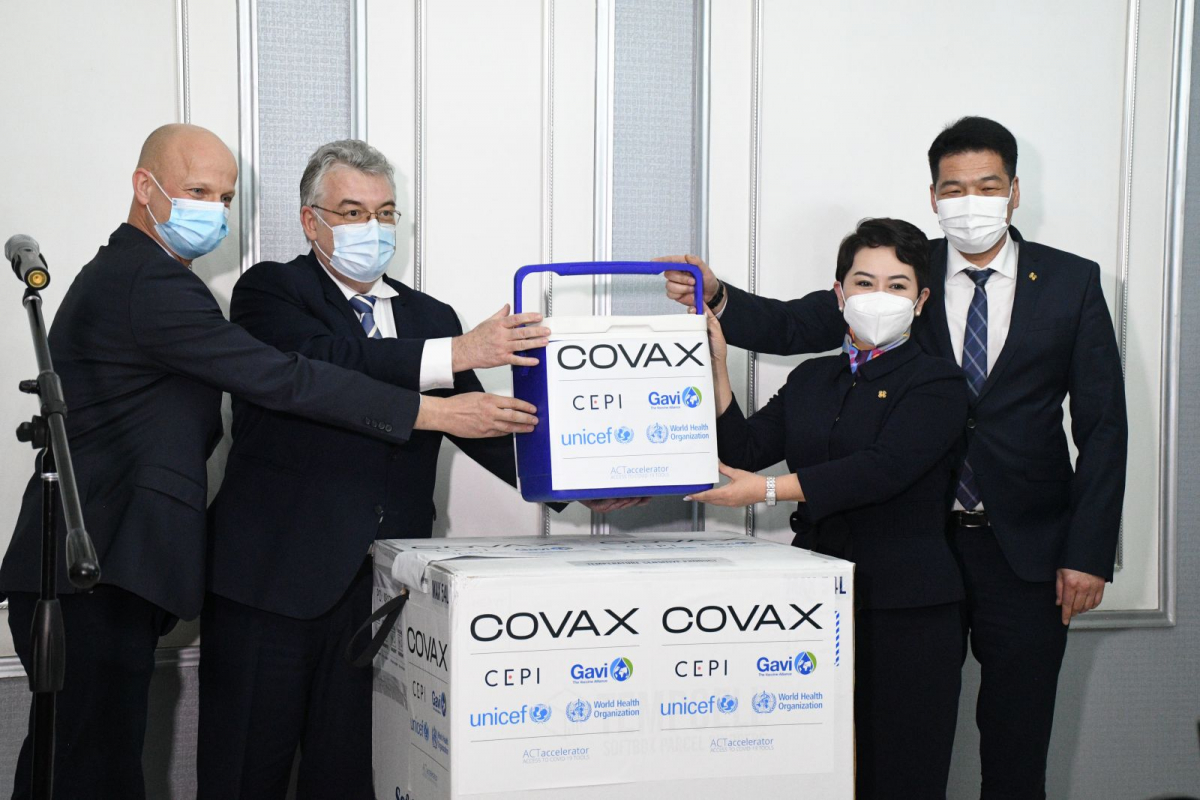 Covax хөтөлбөрийн хүрээнд 14,400 тун AstraZeneca вакциныг хүлээн авлаа