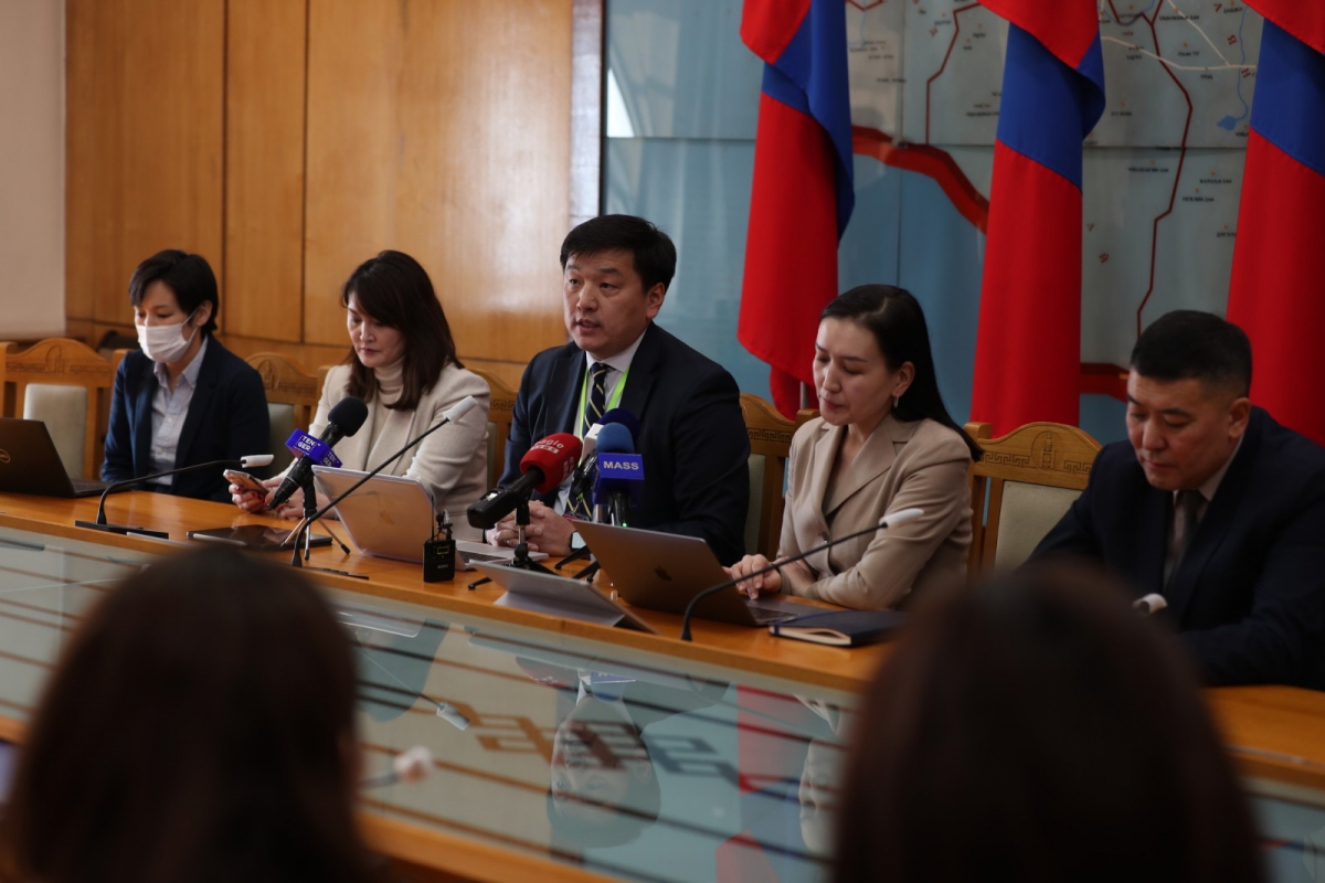 “Эрдэнэс Монгол” ХХК-иас явуулах ажлын байрны шалгалтад 2407 хүн хамрагдана