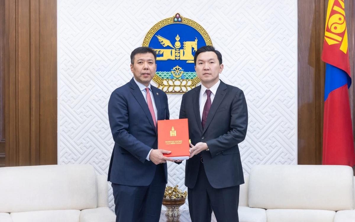 Төрийн болон албаны нууцын тухай хуулийн шинэчилсэн найруулгын төслийг өргөн мэдүүлэв