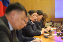 Ерөнхий сайд Г.Занданшатар нүүрсний хулгайтай тэмцэх Тусгай ажлын хэсэг байгууллаа.