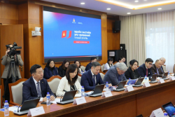 Эдийн засгийн эрх чөлөөний тухай багц хуулийн төслийг хэлэлцлээ