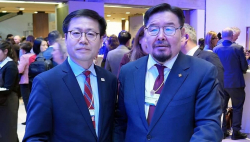 Ерөнхий сайд Г.Занданшатар, БНСУ-ын Худалдааны сайд  Ё Хан Гү нар уулзжээ