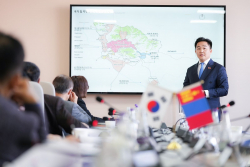 БНСУ-ын Инчон хотын ИТХ-ын төлөөлөгчдөд “Агро сити”, “Налуу-Ухаа” чөлөөт бүсийн үр ашгийг танилцуулав