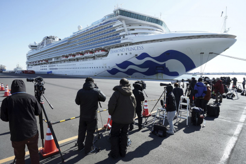 “Diamond Princess” хөлөг дээр коронавирусээр халдварласан хүний тоо дахин 60 нэмэгдэв