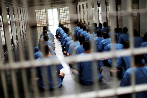 Хятадын нэгэн шоронд 200 хоригдол коронавирусээр халдварлажээ
