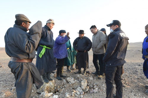 Малчид нутгаа, овоот хайрханаа хамгаалан тэмцэж байна