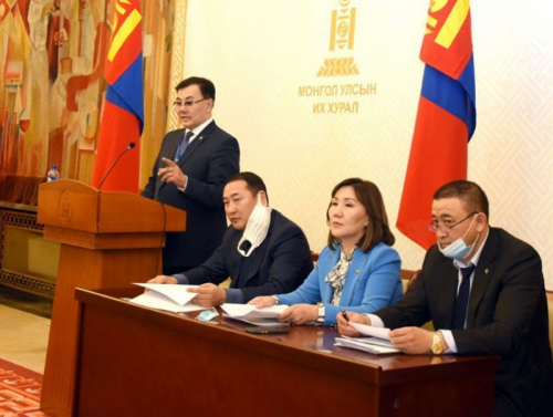 Цар тахлын үед санхүү, эдийн засгийн тогтвортой байдлыг хангах, эрсдэлээс урьдчилан сэргийлэх багц арга хэмжээний талаар танилцууллаа