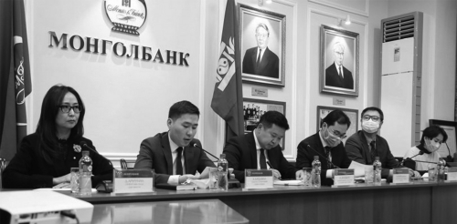 Ипотекийн зээл олголтыг өсгөж, төрийн тусгай албан хаагчдад онцгой нөхцөлтэйгээр Буянт-Ухаа хорооллын орон сууцнаас олгохоор болсон.