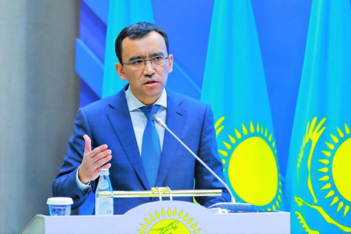 Маулен Ашимбаев Казахстаны парламентын даргаар сонгогджээ