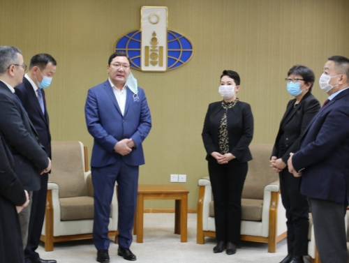 ГХЯ-ны Төрийн нарийн бичгийн дарга Д.Даваасүрэн ажлаа хүлээлгэн өглөө