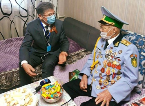 Эх орны дайны I, II зэргийн одонт монгол дайчинд хүндэтгэл үзүүлэв