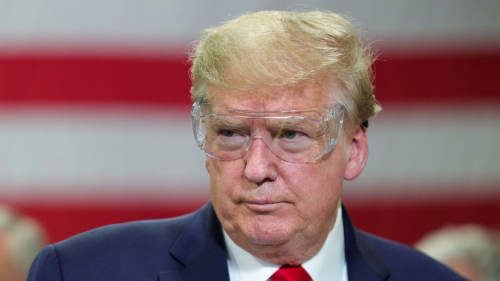 Трамп амны хаалт зүүдэггүйн шалтгаанаа тайлбарлав