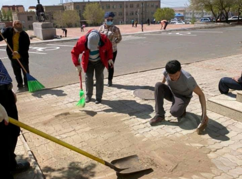 Угаалга, ариутгал, цэвэрлэгээний ажил өрнөж байна