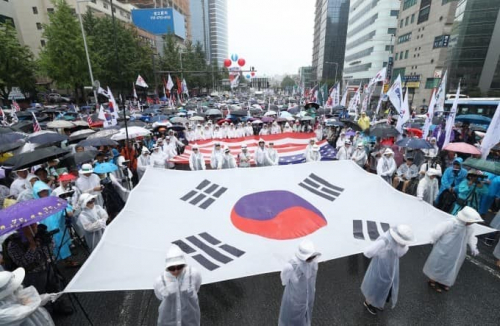 8-р сарын 15нд Солонгосын ард түмэн Японы колониос чөлөөлөгдсөн тэмдэглэлт баярын өдөр...
