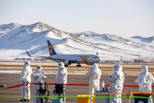 Хоёрдугаар сарын 10-нд Токио-Улаанбаатар чиглэлийн нислэгт хамрагдан нутаг буцах иргэдийн анхааралд