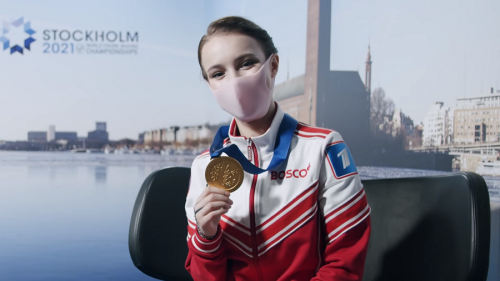 Уран гулгалтын ДАШТ-ий алтан медальт Анна Щербакова. /бичлэг/