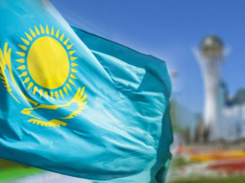 Казахстан улсад тэтгэлгээр оюутан сургана
