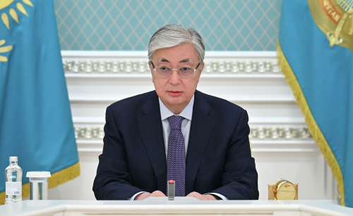 Казахстаны ерөнхийлөгч анхааруулалгүй буудах эрхийг зэвсэгт хүчиндээ өгчээ