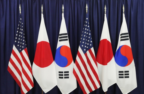 БНСУ, АНУ, Японы Батлан хамгаалахын сайд нарын уулзалт хойшилжээ
