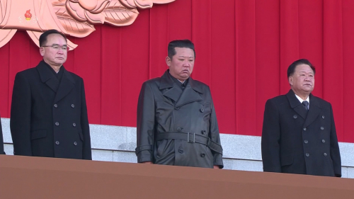 БНАСАУ-ын удирдагч Ким Жөн Ун эцэг Ким Жөн Ирийнхээ дурсгалыг хүндэтгэлээ