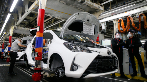 “Toyota Motor” компани ирэх зургаадугаар сарын үйлдвэрлэлээ бууруулна.