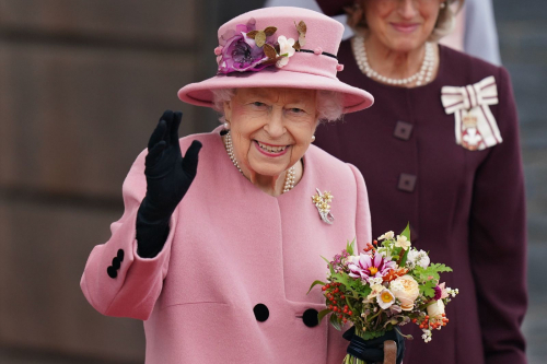 Их Британийн хатан хаан Элизавета таалал төгсжээ