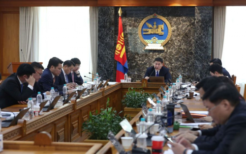 “Монгол Улсын хөгжлийн 2025 оны төлөвлөгөө батлах тухай” УИХ-ын тогтоолын төслийг хэлэлцээд, өргөн мэдүүлэхээр тогтлоо.