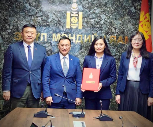 Эрүүл мэндийн дэд сайдаар томилогдсон Г.Номин ажлаа хүлээн авлаа