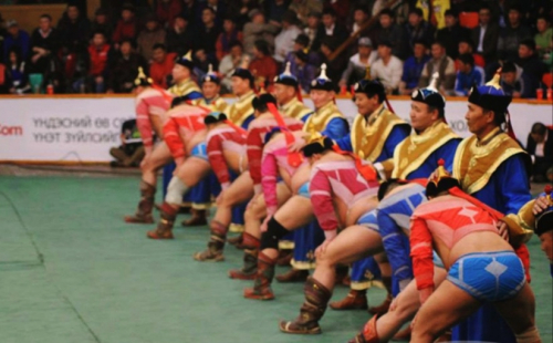 Сар шинийн барилдаанд оролцох бөхчүүд тодорлоо.