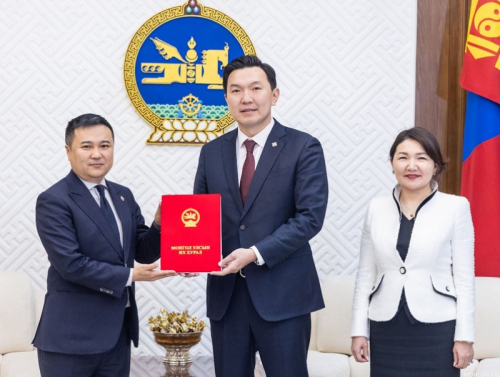 Аж ахуйн нэгжийн орлогын албан татварын тухай хуульд нэмэлт оруулах тухай хуулийн төслийг өргөн мэдүүлэв